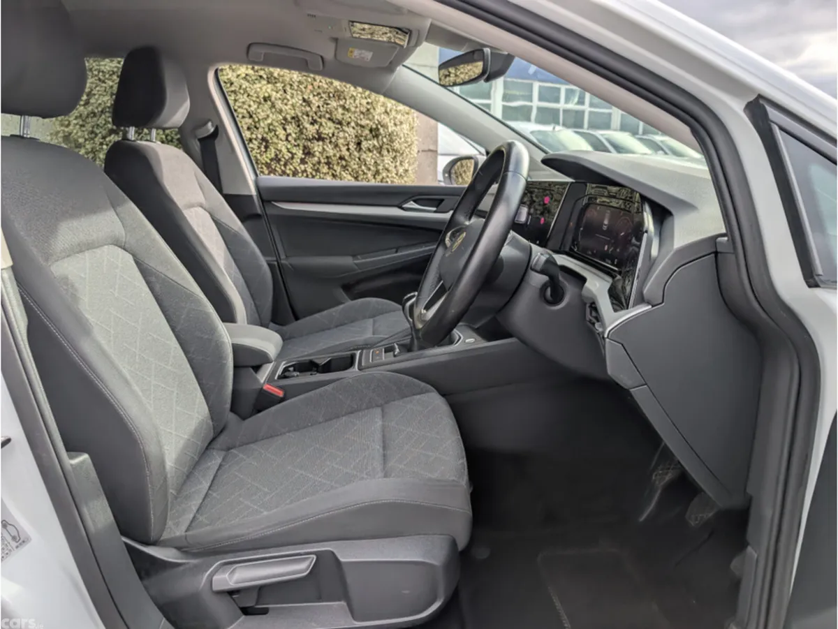 Volkswagen Golf Hatchback, Petrol, 2020, White