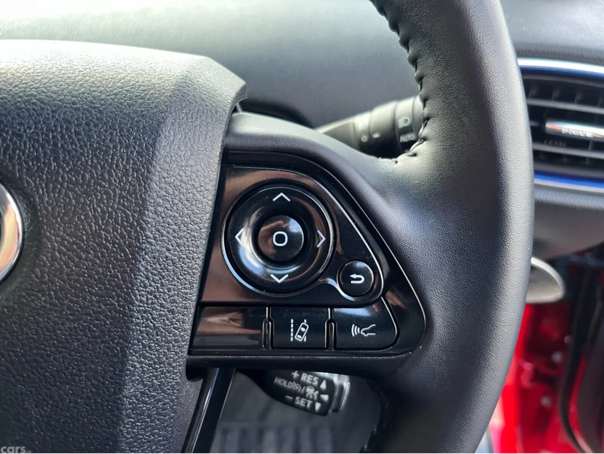 Toyota Prius Saloon, Petrol Hybrid, 2020, Red