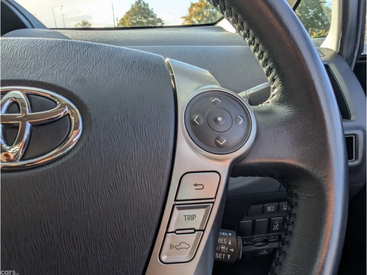Toyota Prius MPV, Petrol Hybrid, 2018, Black