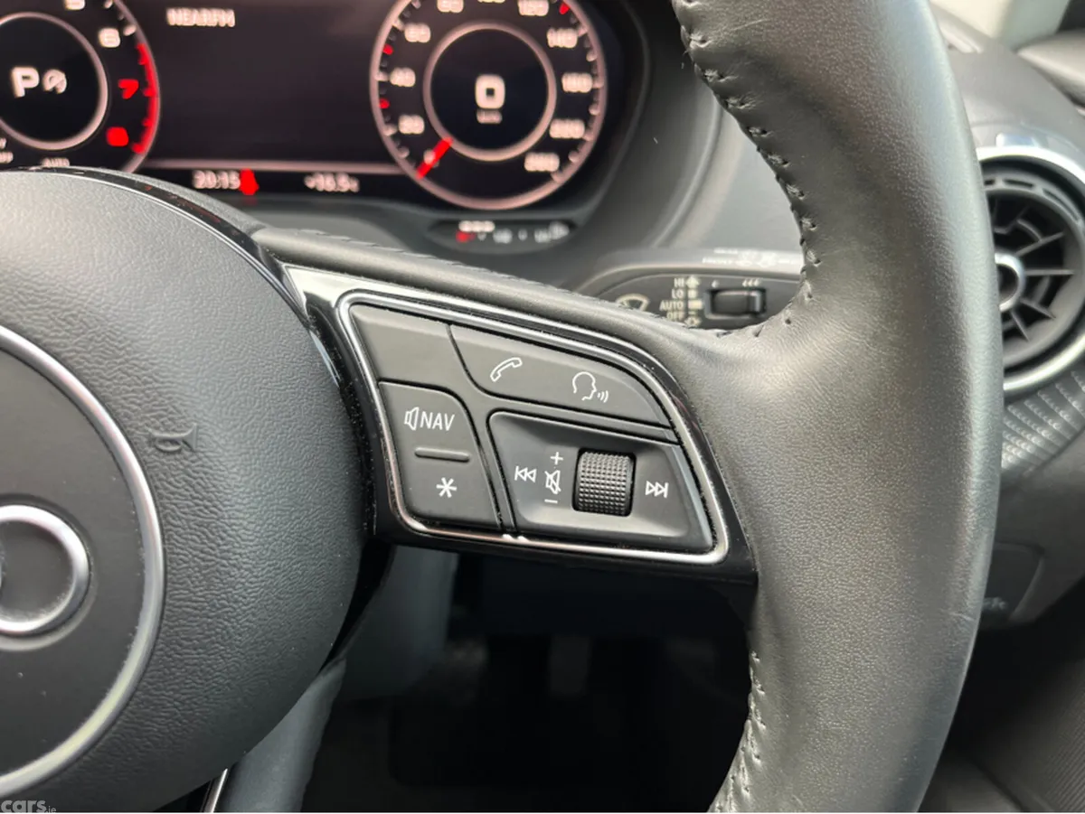 Audi Q2 SUV, Petrol, 2020, Grey