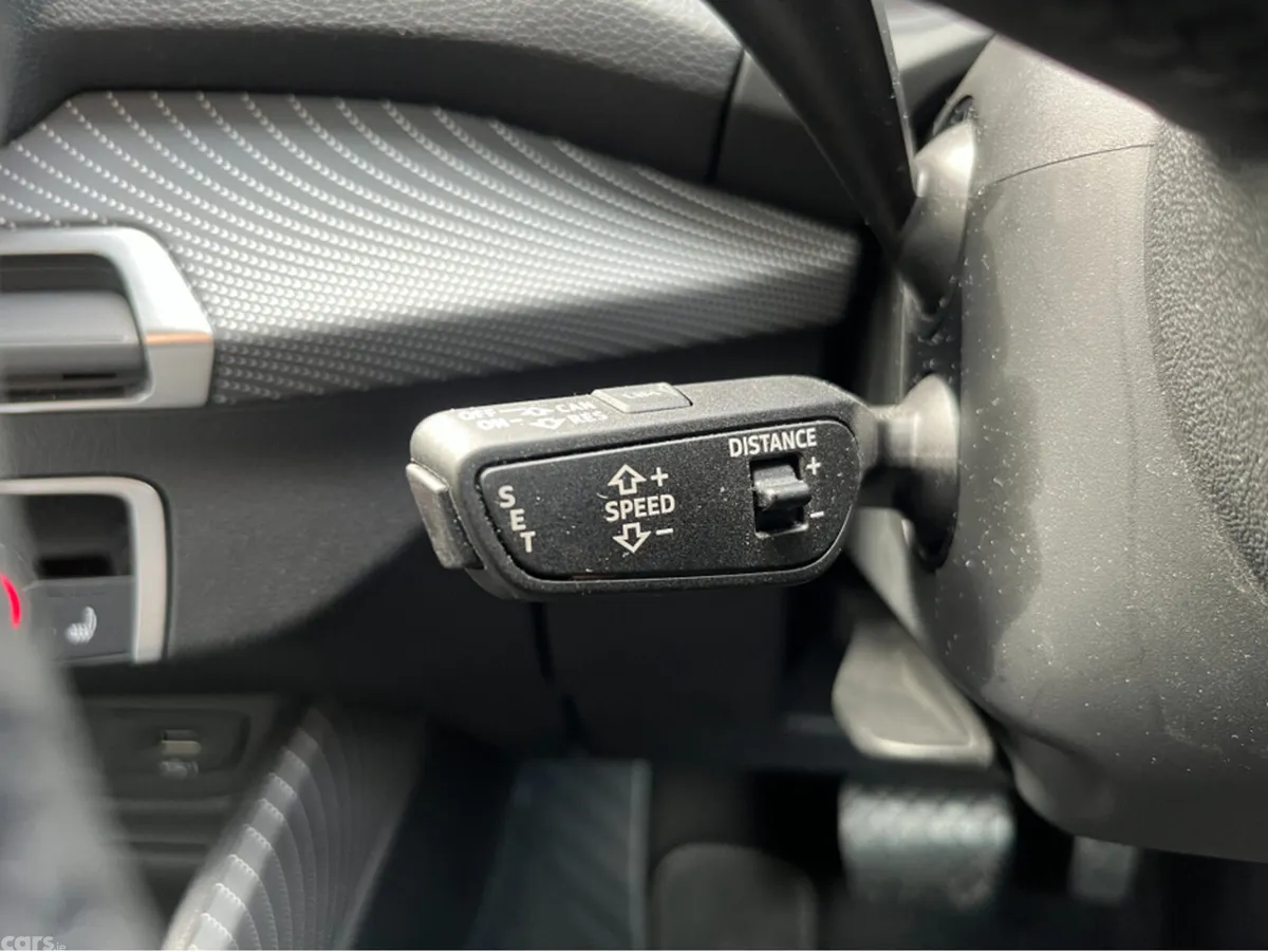 Audi Q2 SUV, Petrol, 2020, Grey
