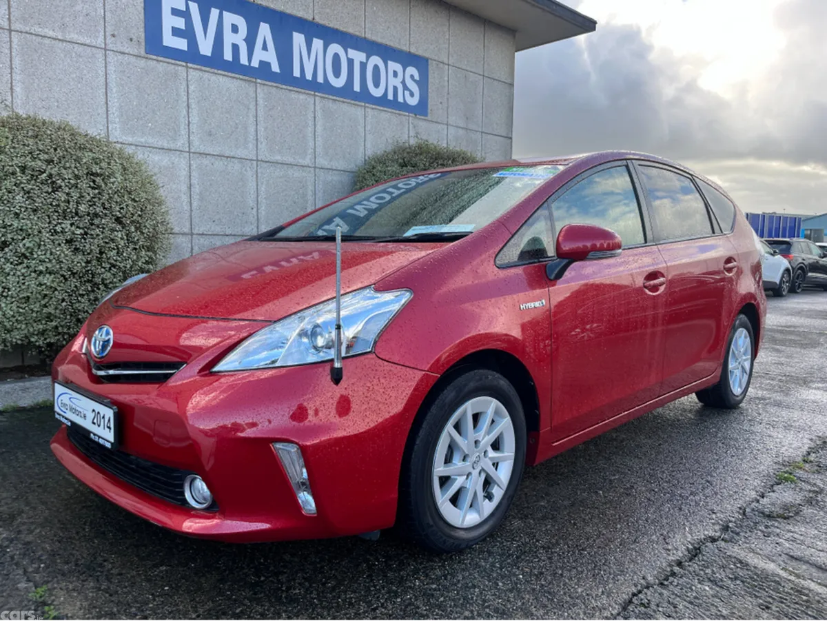 Toyota Prius MPV, Petrol Hybrid, 2014, Red