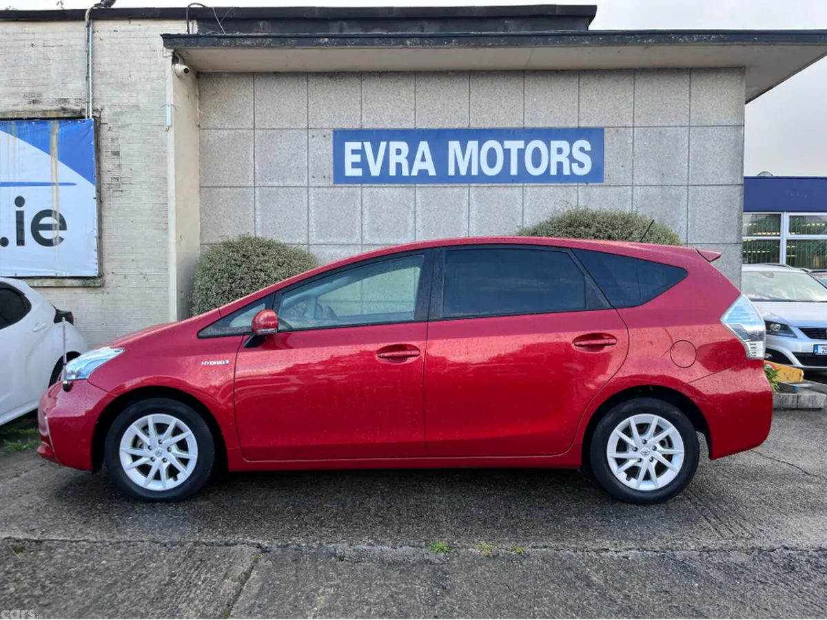 Toyota Prius MPV, Petrol Hybrid, 2014, Red