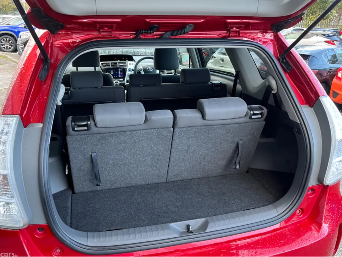 Toyota Prius MPV, Petrol Hybrid, 2014, Red