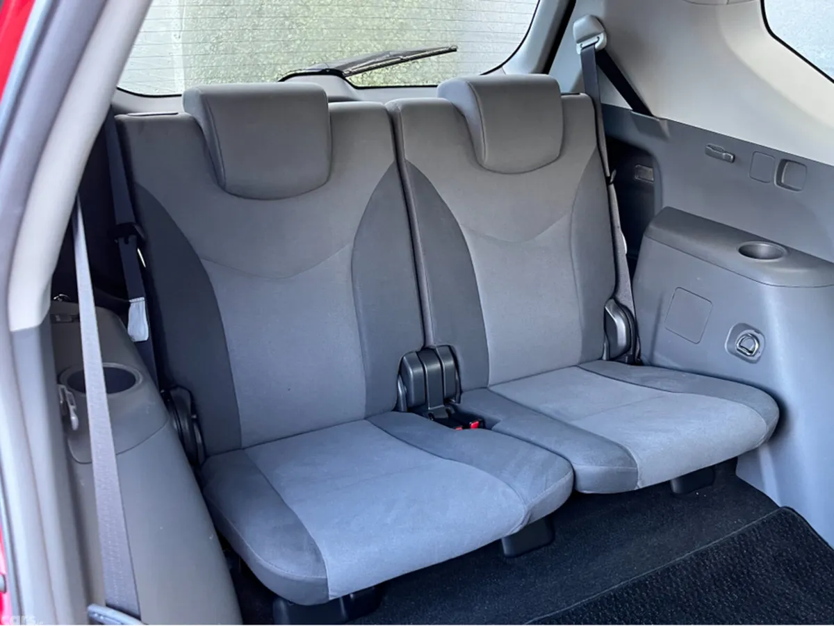 Toyota Prius MPV, Petrol Hybrid, 2014, Red