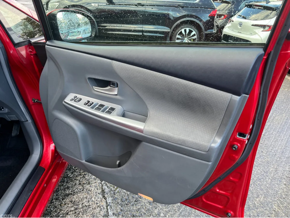 Toyota Prius MPV, Petrol Hybrid, 2014, Red