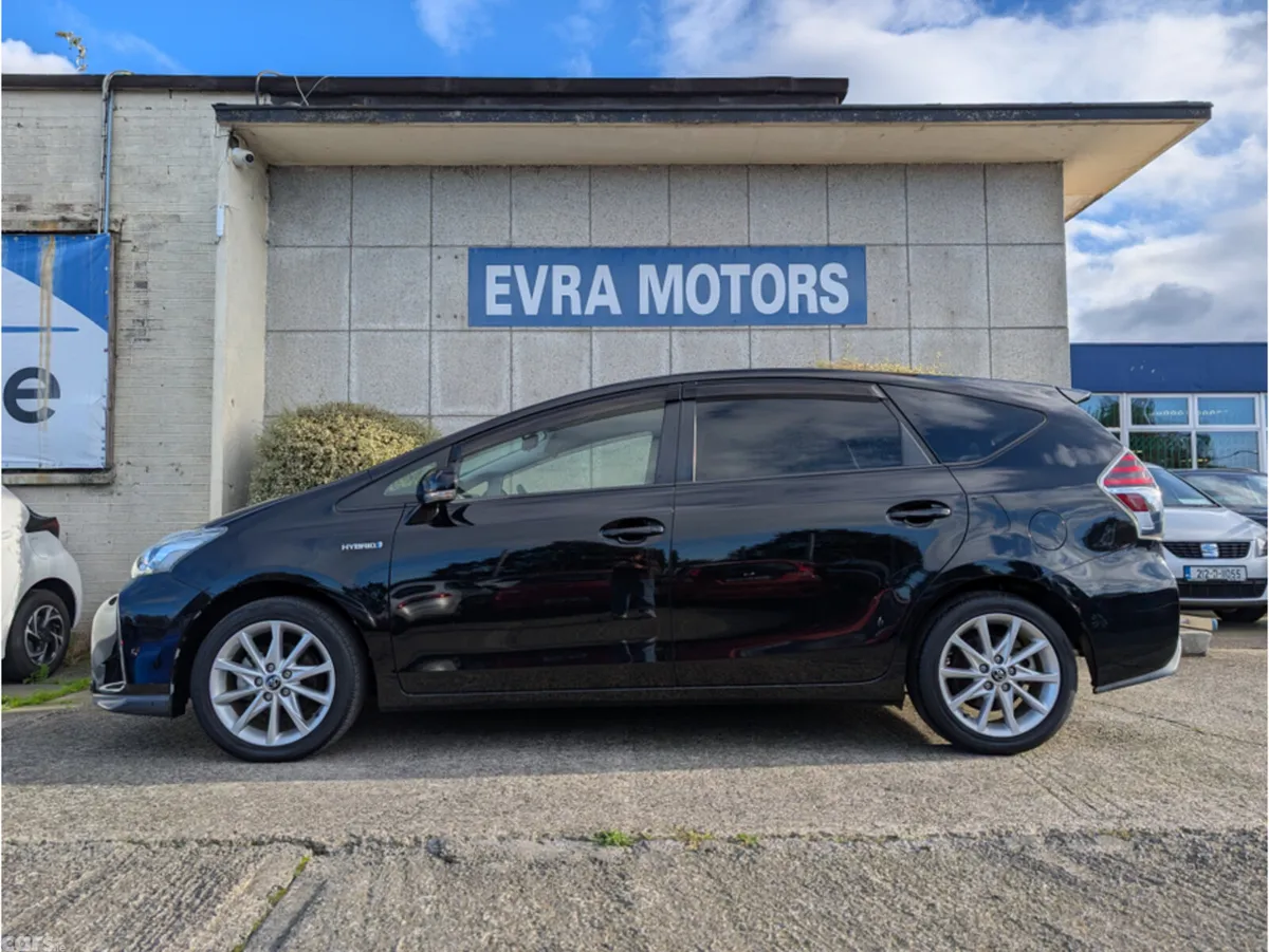 Toyota Prius MPV, Petrol Hybrid, 2018, Black