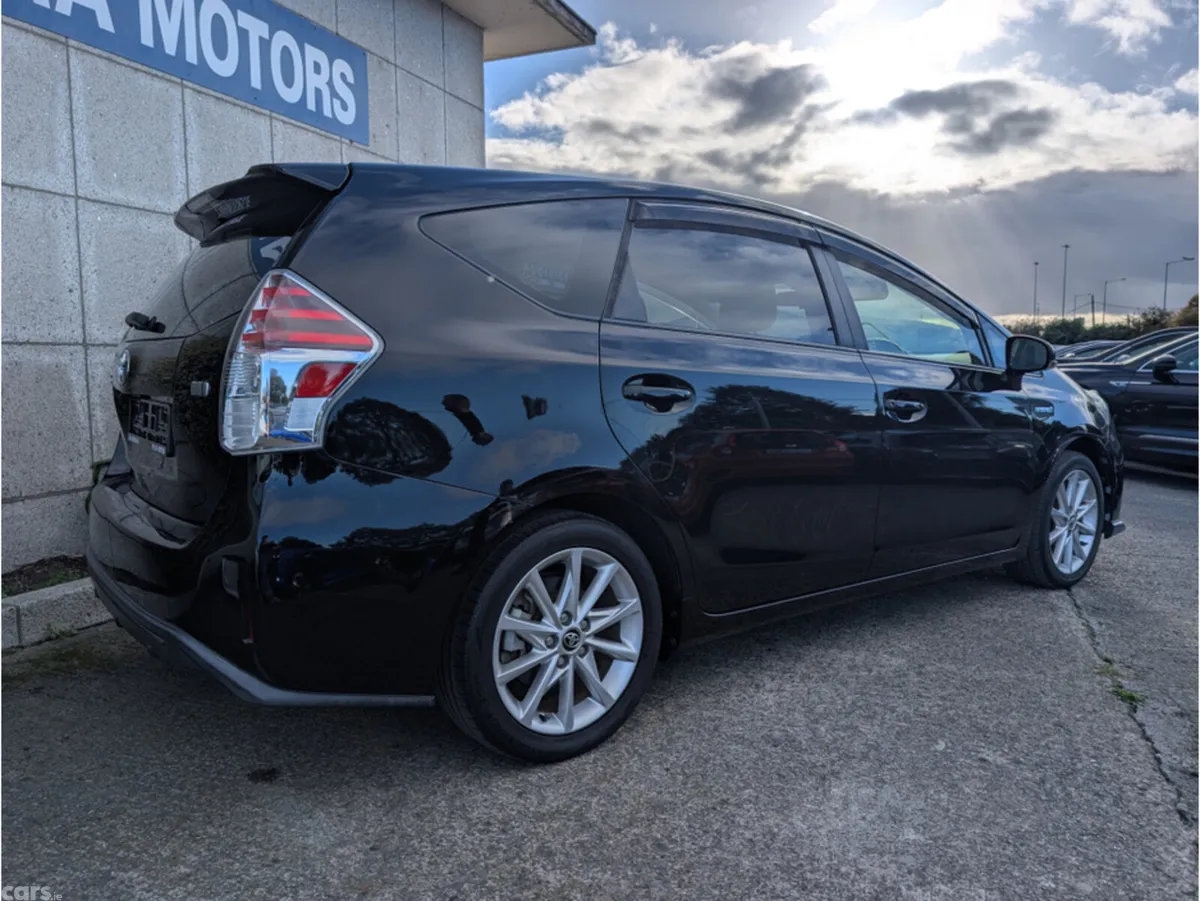 Toyota Prius MPV, Petrol Hybrid, 2018, Black