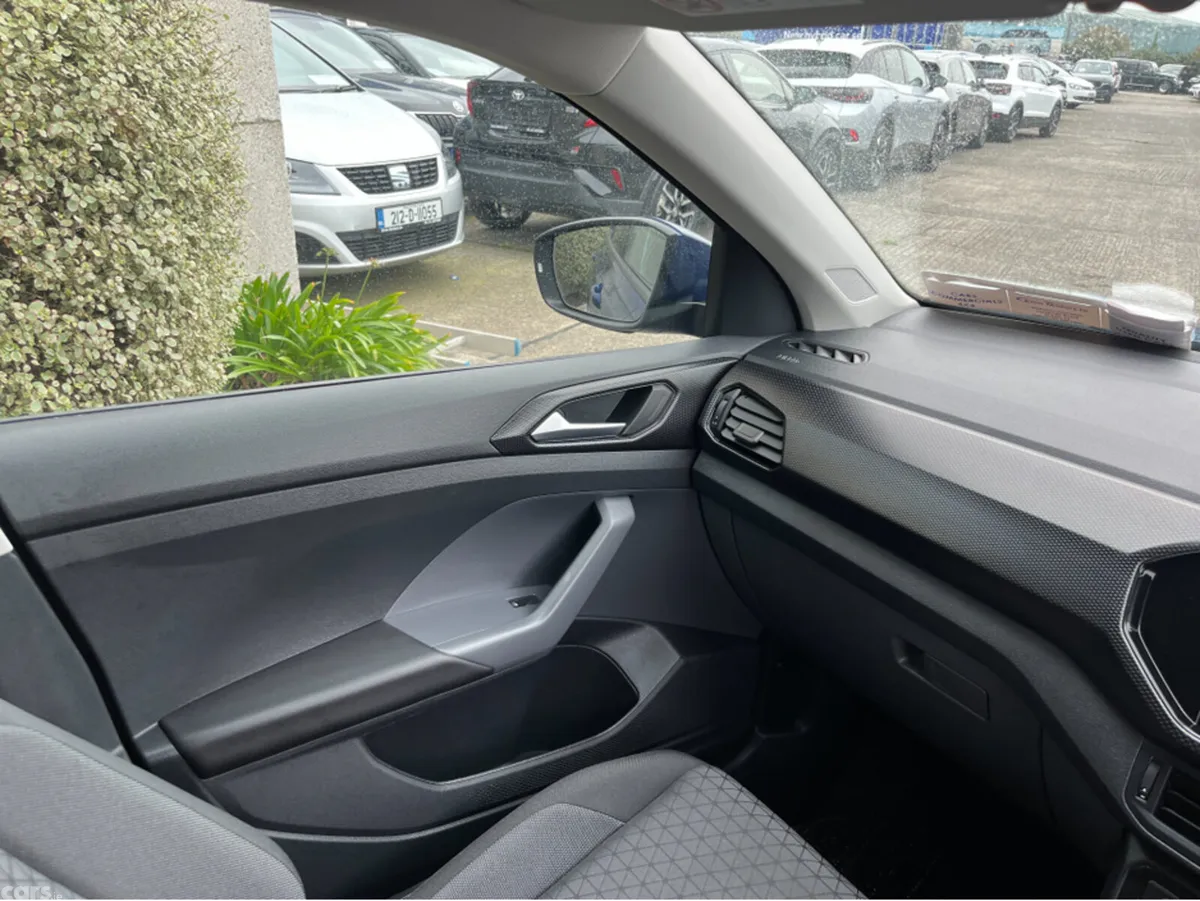 Volkswagen T-Cross SUV, Petrol, 2020, Blue