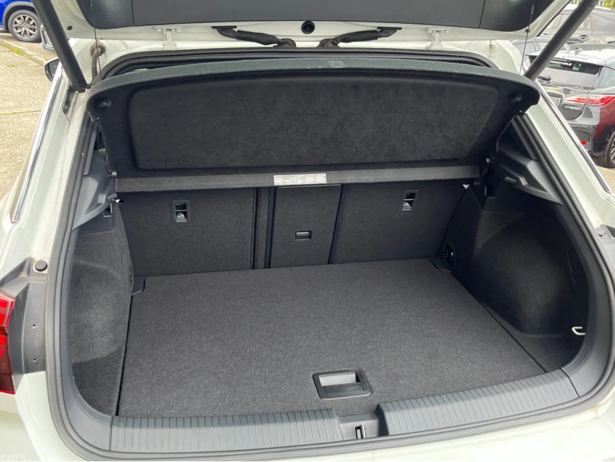 Volkswagen T-Roc SUV, Diesel, 2021, White