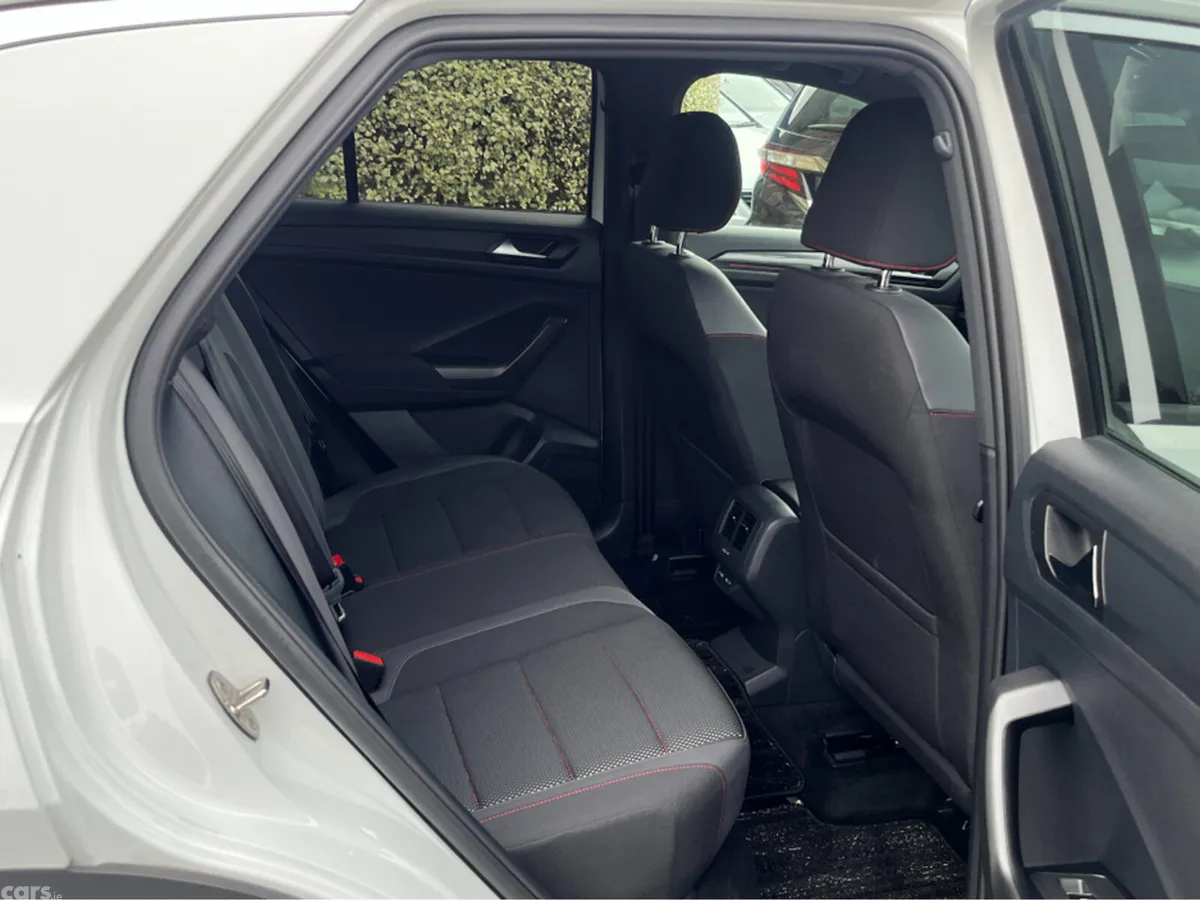 Volkswagen T-Roc SUV, Diesel, 2021, White