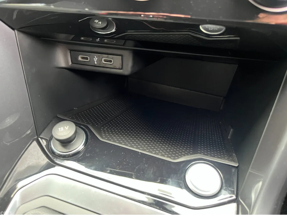 Volkswagen T-Roc SUV, Diesel, 2021, White