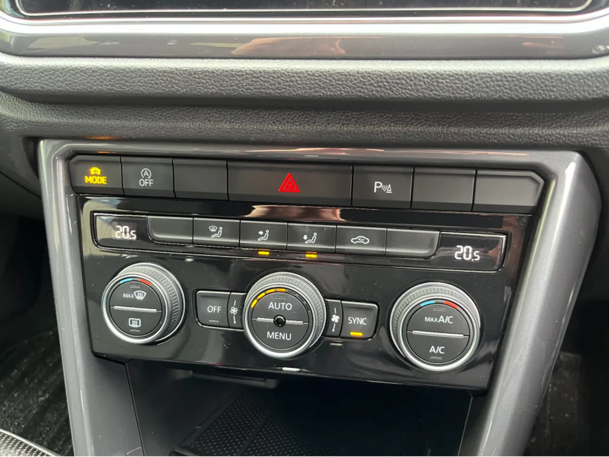 Volkswagen T-Roc SUV, Diesel, 2021, White