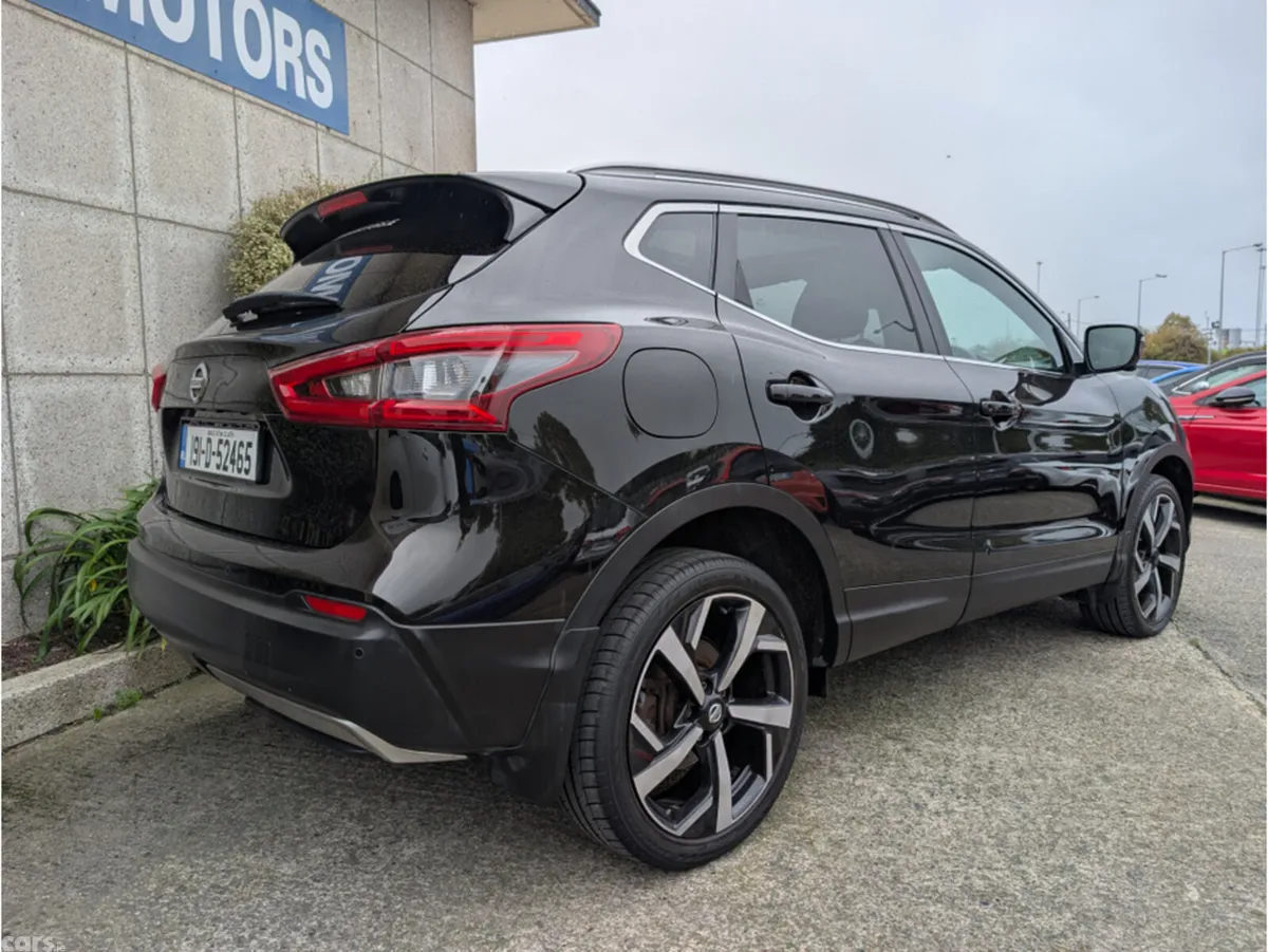Nissan Qashqai SUV, Diesel, 2019, Black
