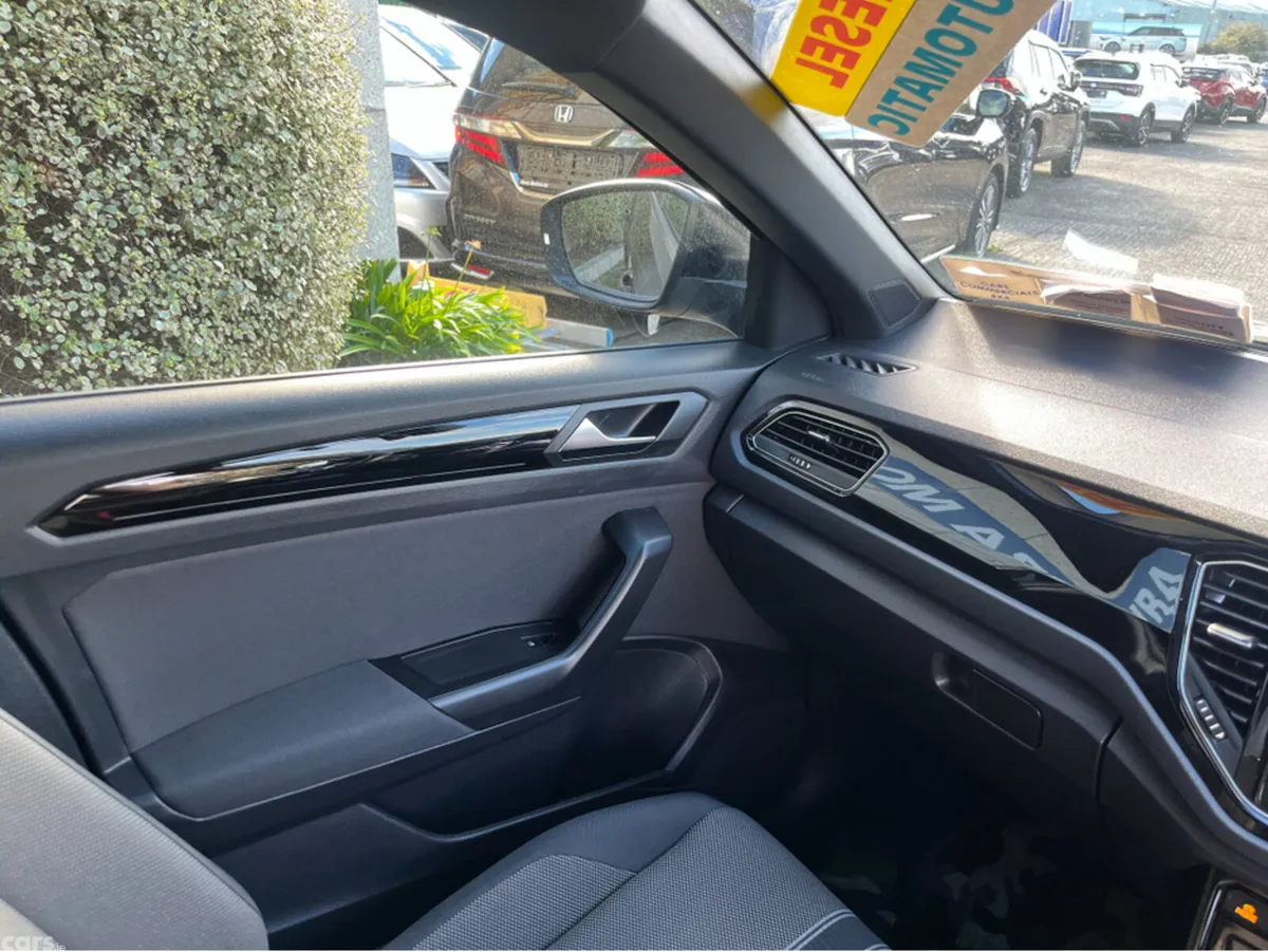 Volkswagen T-Roc SUV, Diesel, 2022, Black
