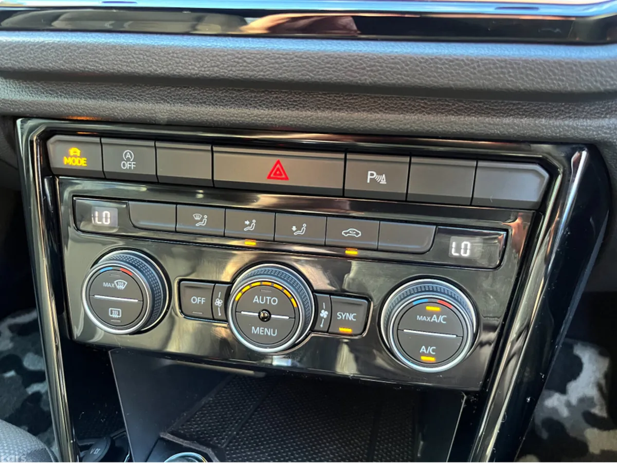 Volkswagen T-Roc SUV, Diesel, 2022, Black