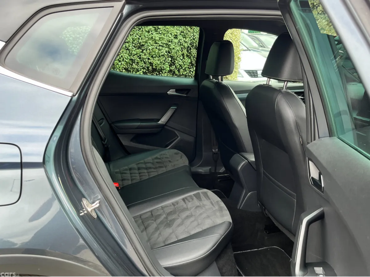 SEAT Arona SUV, Petrol, 2023, Grey