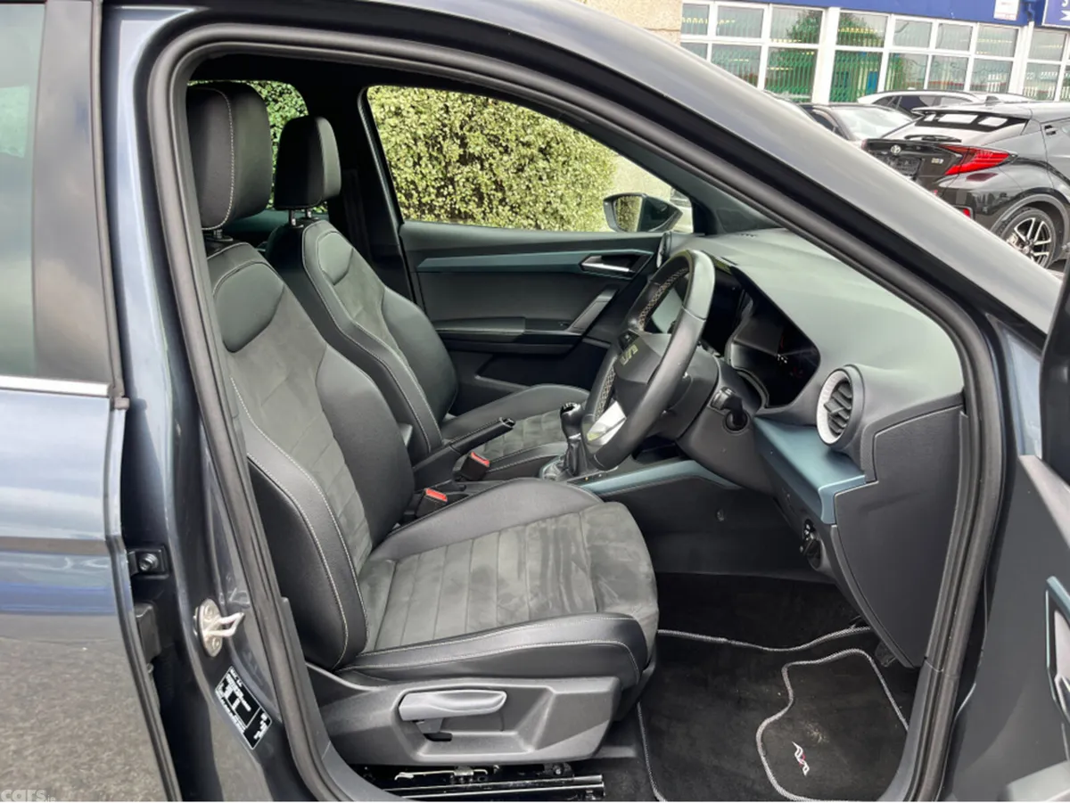 SEAT Arona SUV, Petrol, 2023, Grey