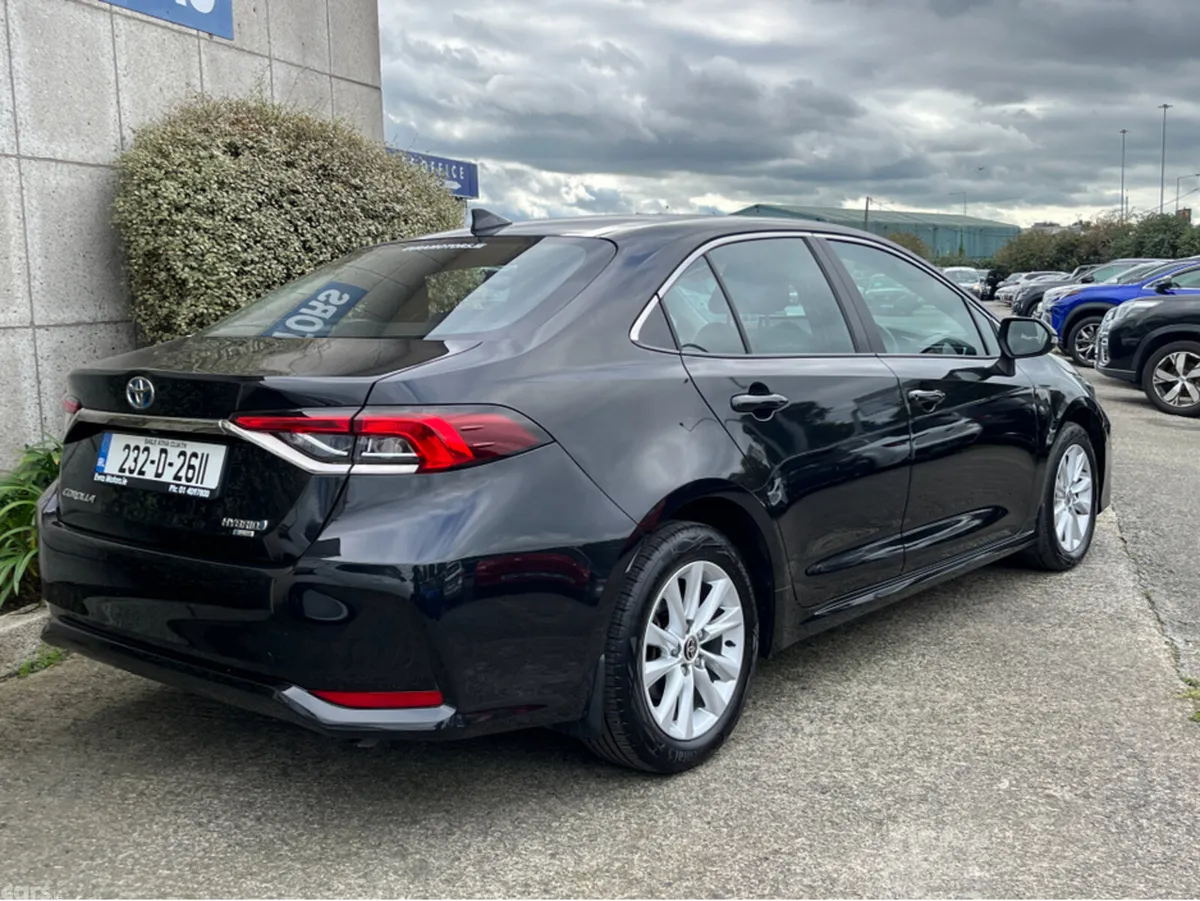 Toyota Corolla Saloon, Petrol Hybrid, 2023, Black