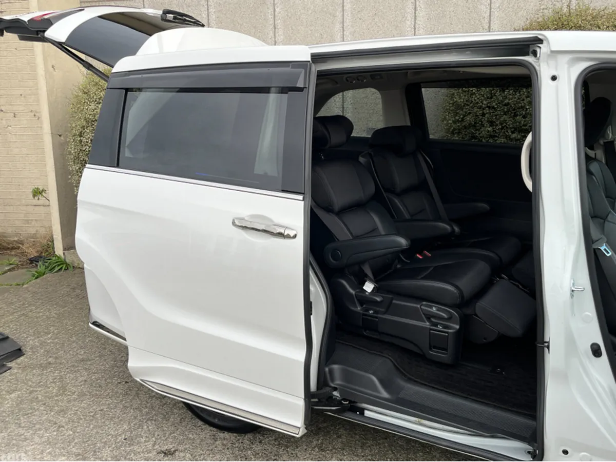 Honda Odyssey MPV, Petrol Hybrid, 2021, White