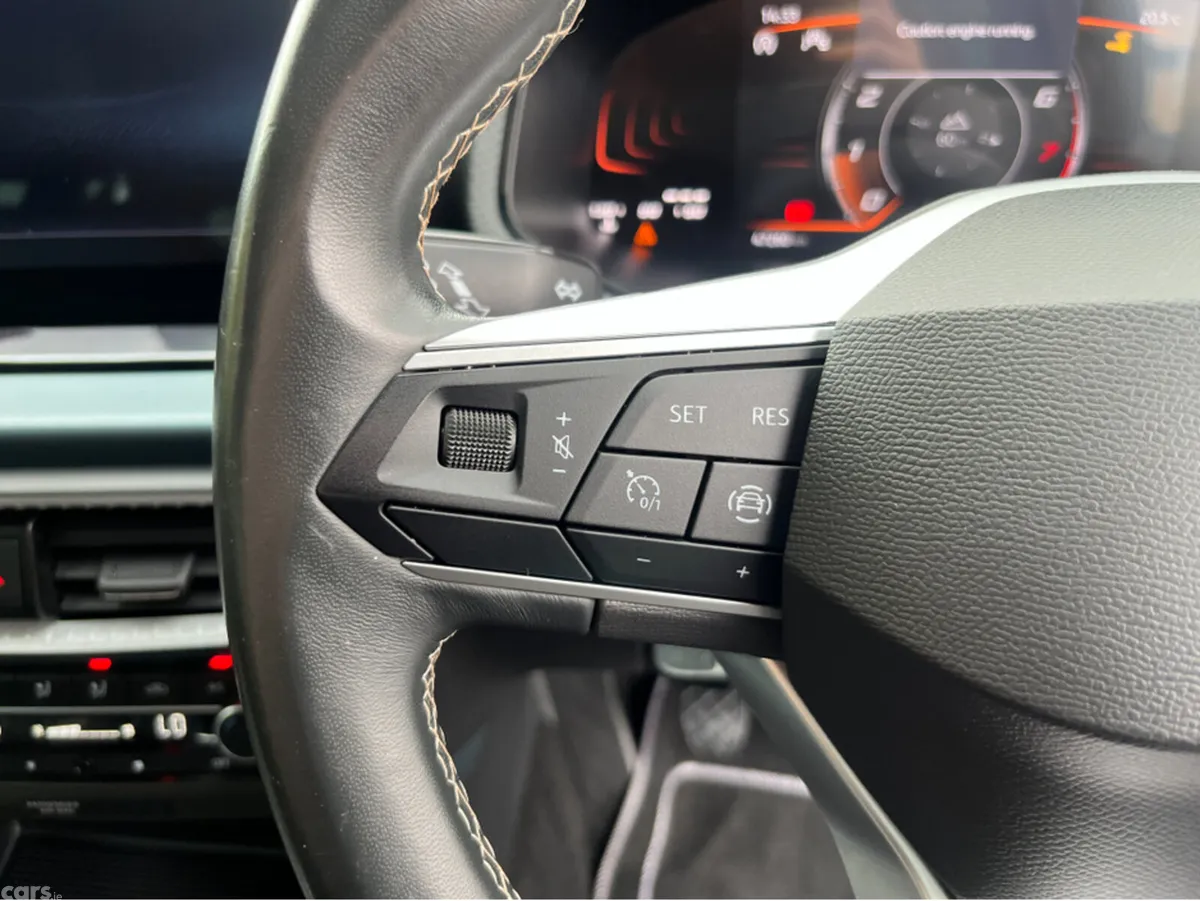 SEAT Arona SUV, Petrol, 2023, Grey