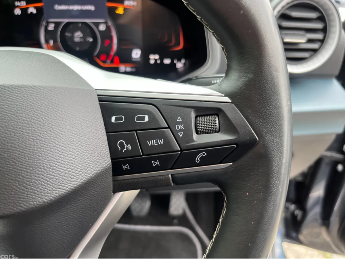 SEAT Arona SUV, Petrol, 2023, Grey