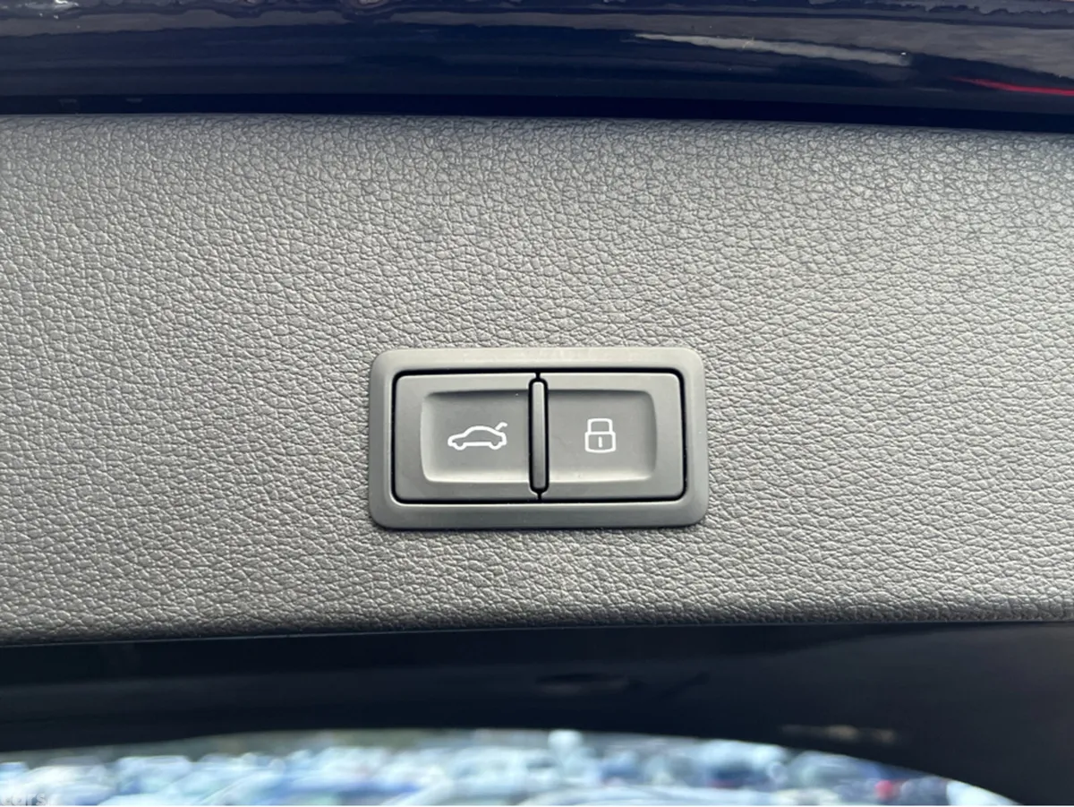 Audi Q2 SUV, Petrol, 2020, Black