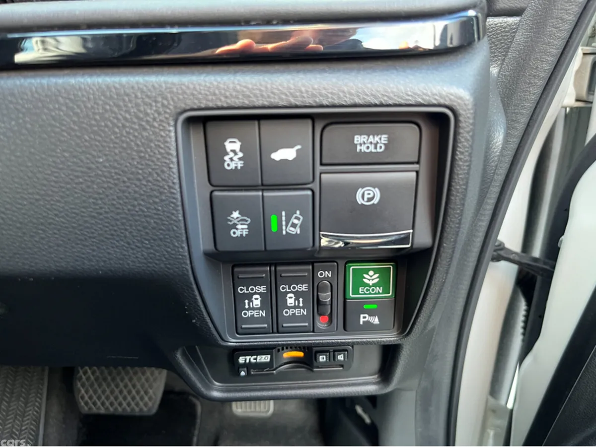 Honda Odyssey MPV, Petrol Hybrid, 2020, White