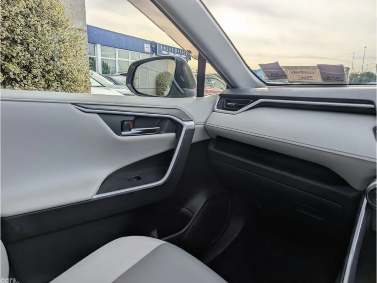 Toyota RAV4 SUV, Petrol Hybrid, 2020, White