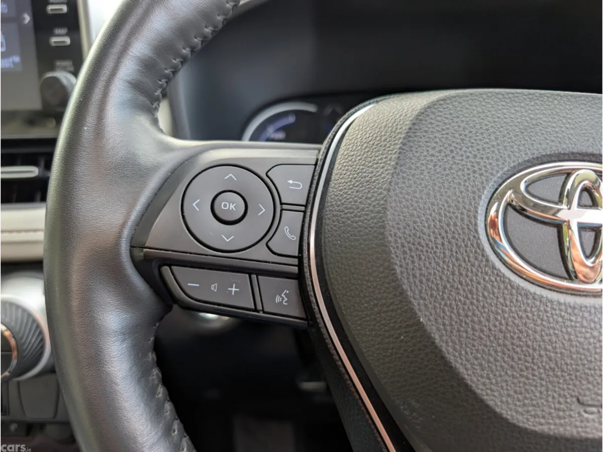 Toyota RAV4 SUV, Petrol Hybrid, 2020, White