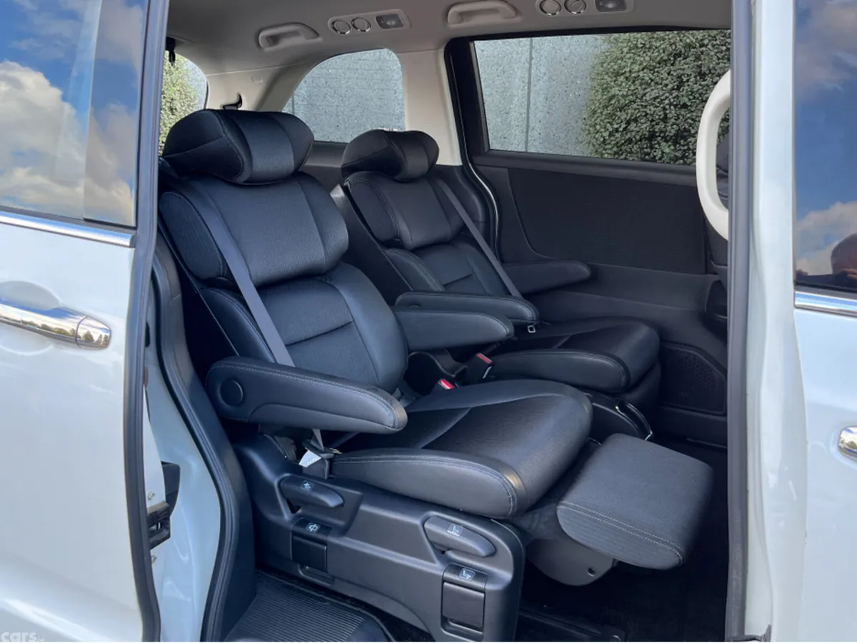 Honda Odyssey MPV, Petrol Hybrid, 2020, White
