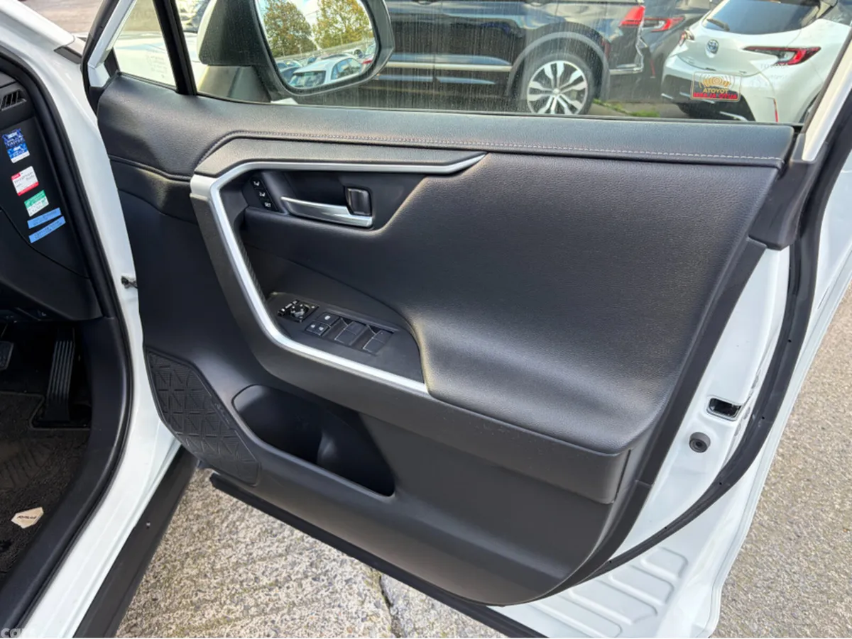 Toyota RAV4 SUV, Petrol Hybrid, 2020, White