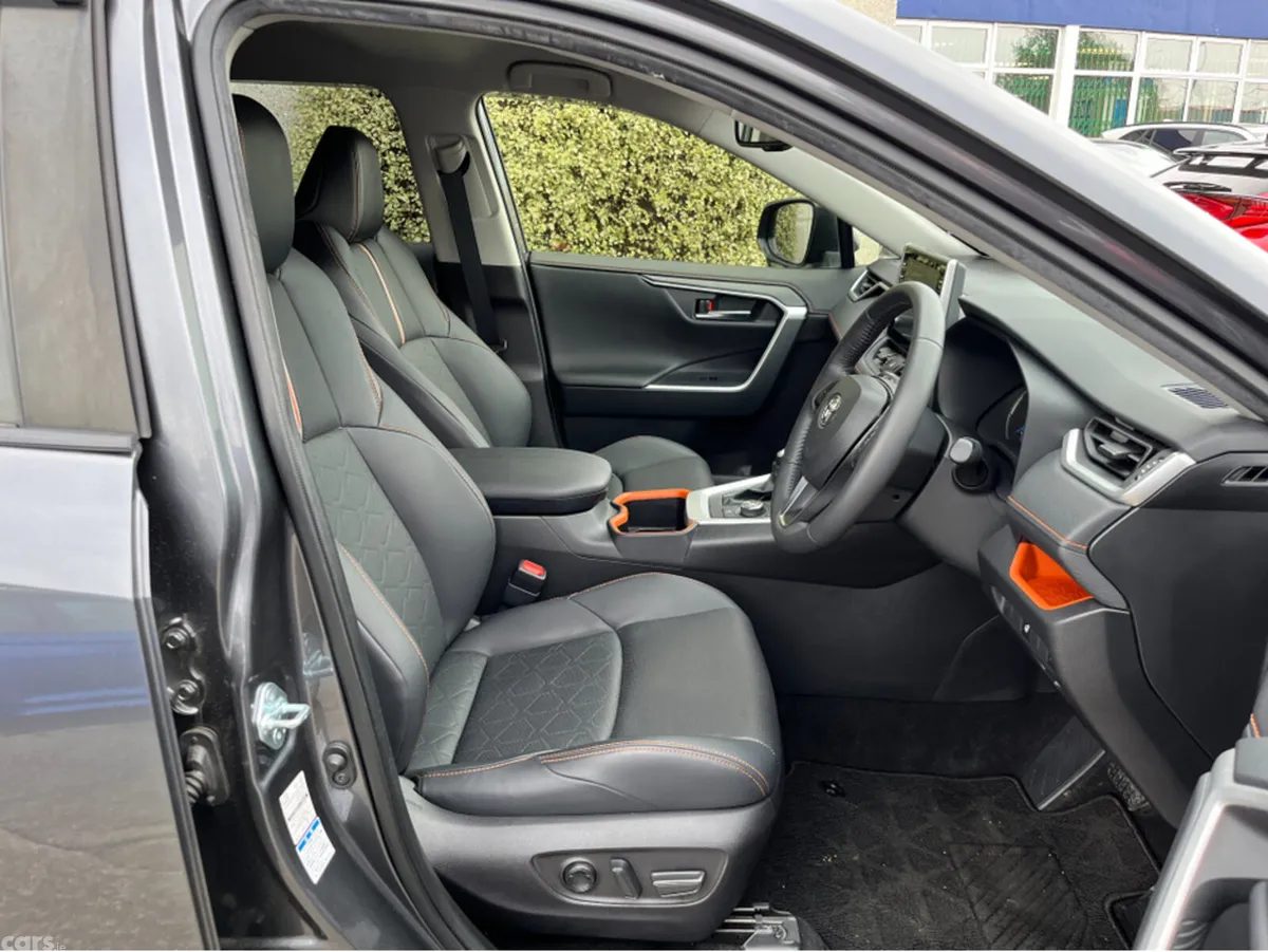 Toyota RAV4 SUV, Petrol Hybrid, 2022, Grey