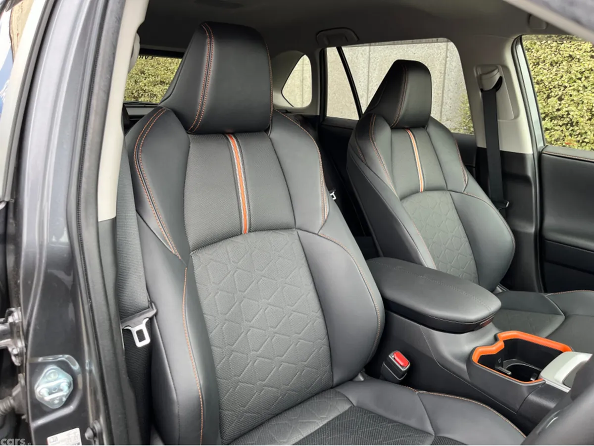 Toyota RAV4 SUV, Petrol Hybrid, 2022, Grey