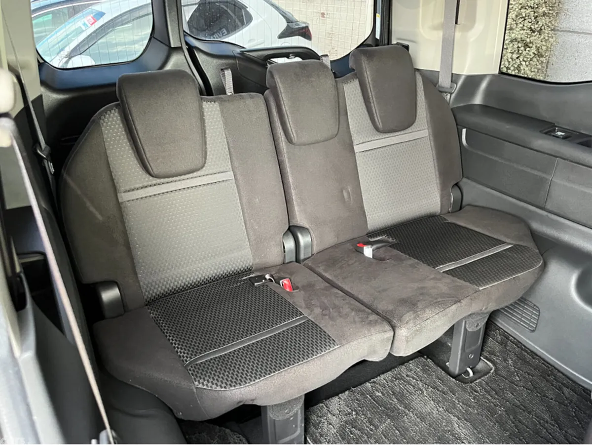 Honda Stepwagon MPV, Petrol Hybrid, 2019, Black