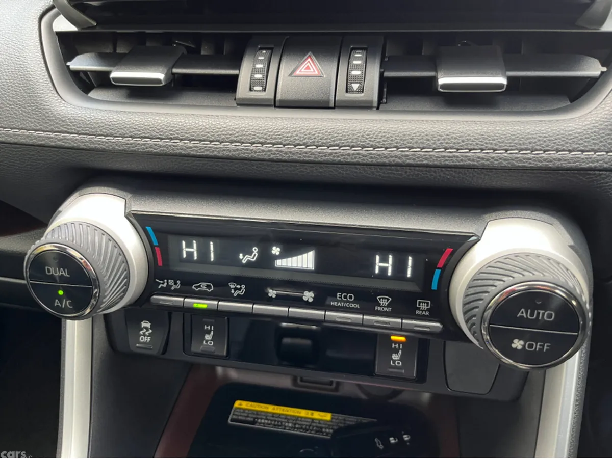 Toyota RAV4 SUV, Petrol Hybrid, 2019, White