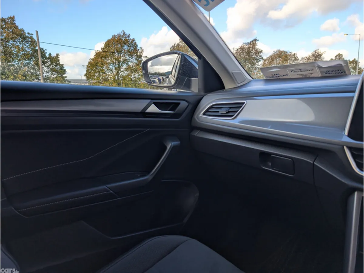 Volkswagen T-Roc SUV, Petrol, 2023, Silver
