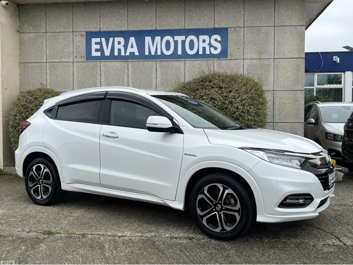 Honda Vezel SUV, Petrol Hybrid, 2021, White