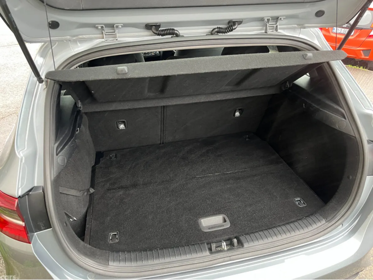 Kia Ceed Hatchback, Petrol, 2019, Grey