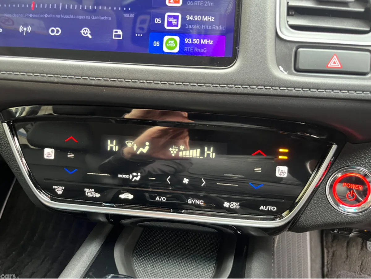 Honda Vezel SUV, Petrol Hybrid, 2021, White