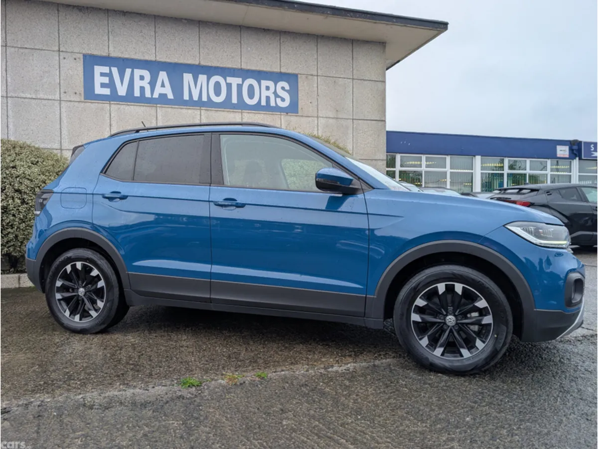Volkswagen T-Cross Hatchback, Petrol, 2020, Blue