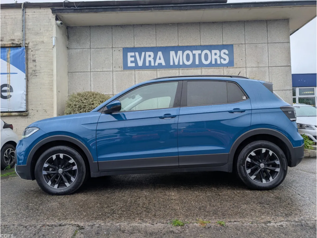 Volkswagen T-Cross Hatchback, Petrol, 2020, Blue