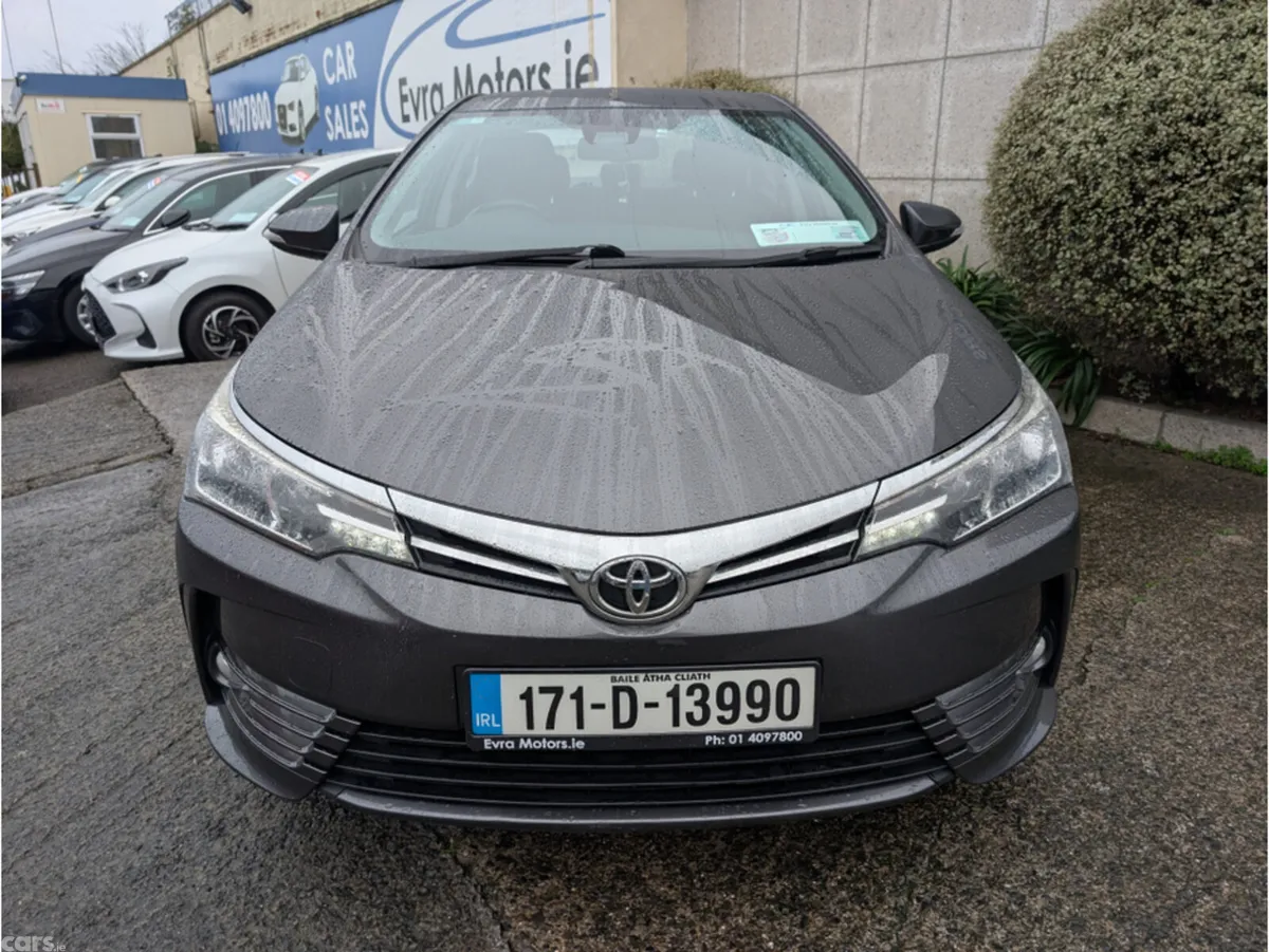 Toyota Corolla Saloon, Petrol, 2017, Grey