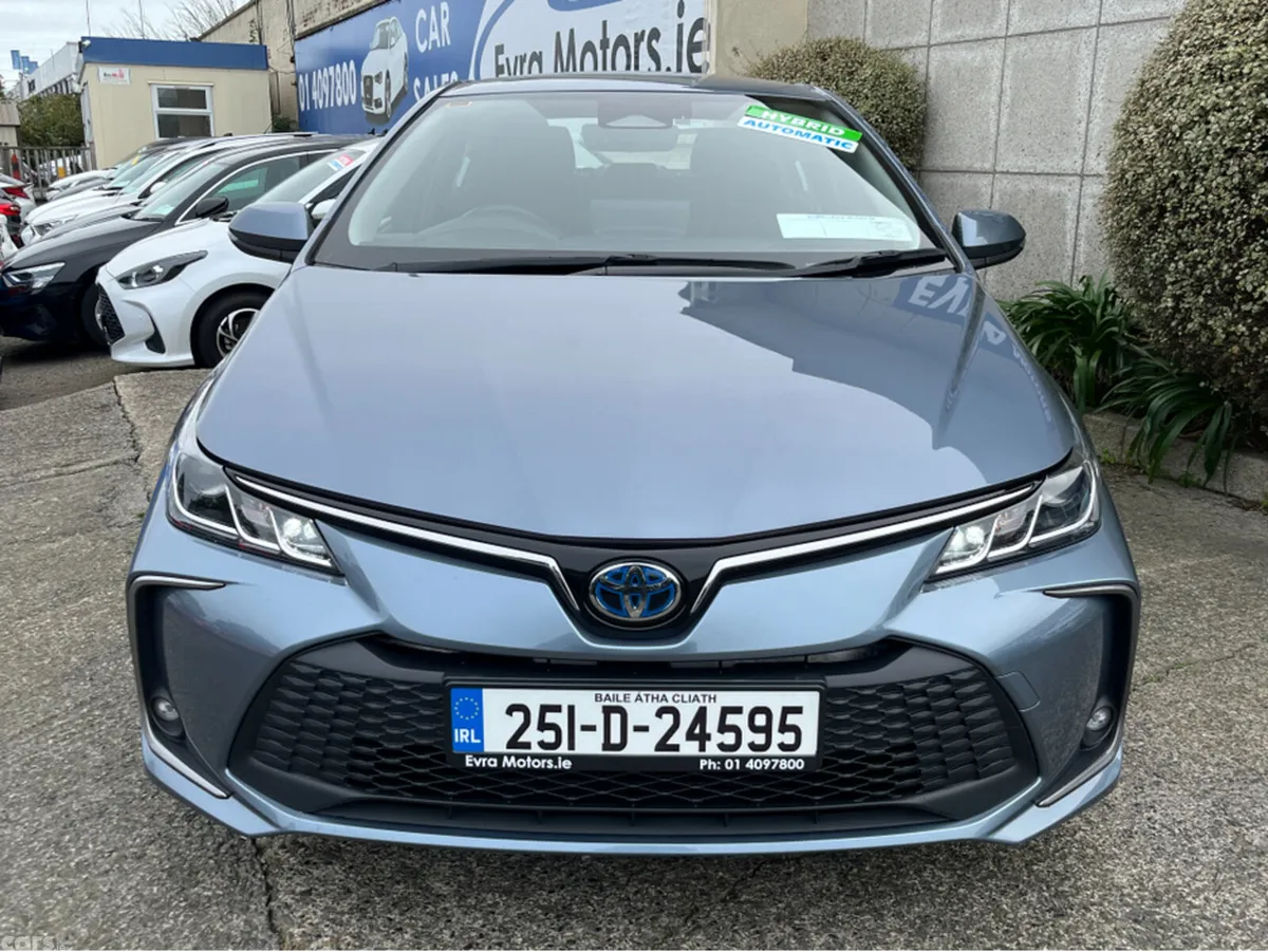Toyota Corolla Saloon, Petrol Hybrid, 2025, Grey