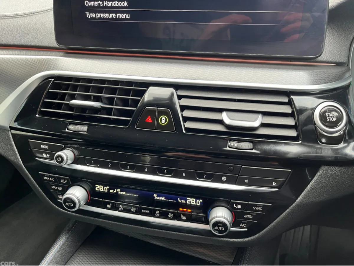 BMW 5-Series Saloon, Petrol Plug-in Hybrid, 2021, Blue