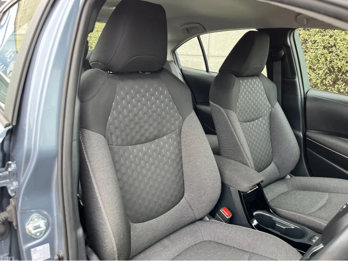 Toyota Corolla Saloon, Petrol Hybrid, 2025, Grey