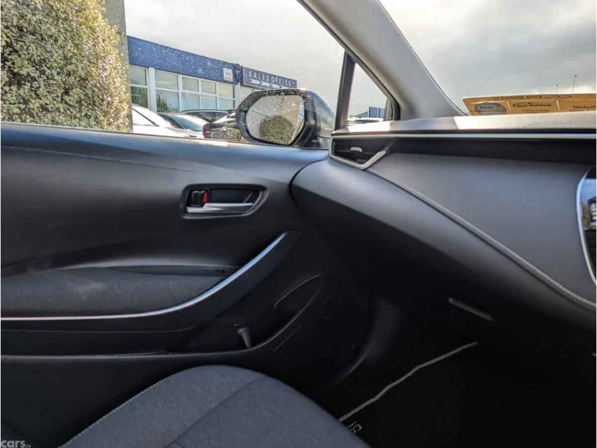 Toyota Corolla Saloon, Petrol Hybrid, 2023, Grey