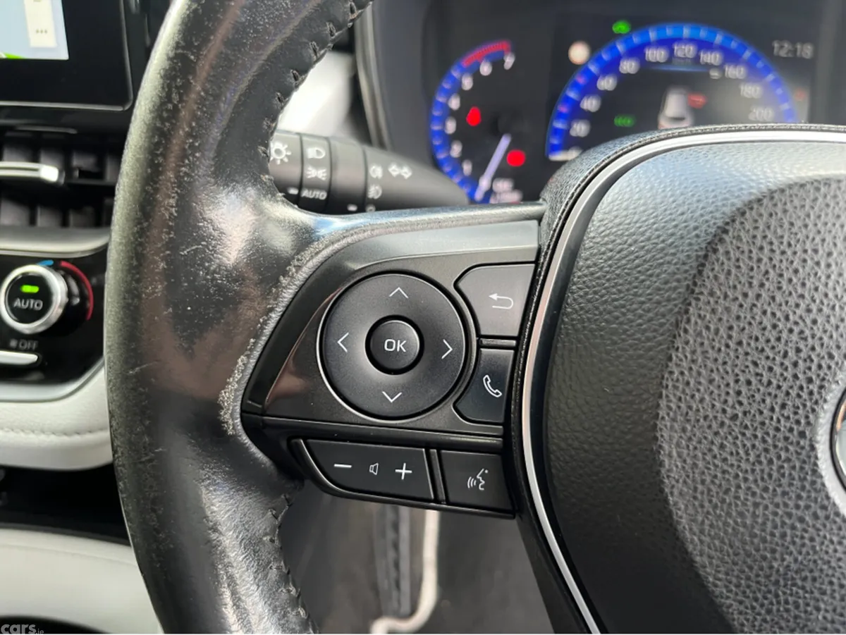 Toyota Corolla Estate, Petrol Hybrid, 2022, Black