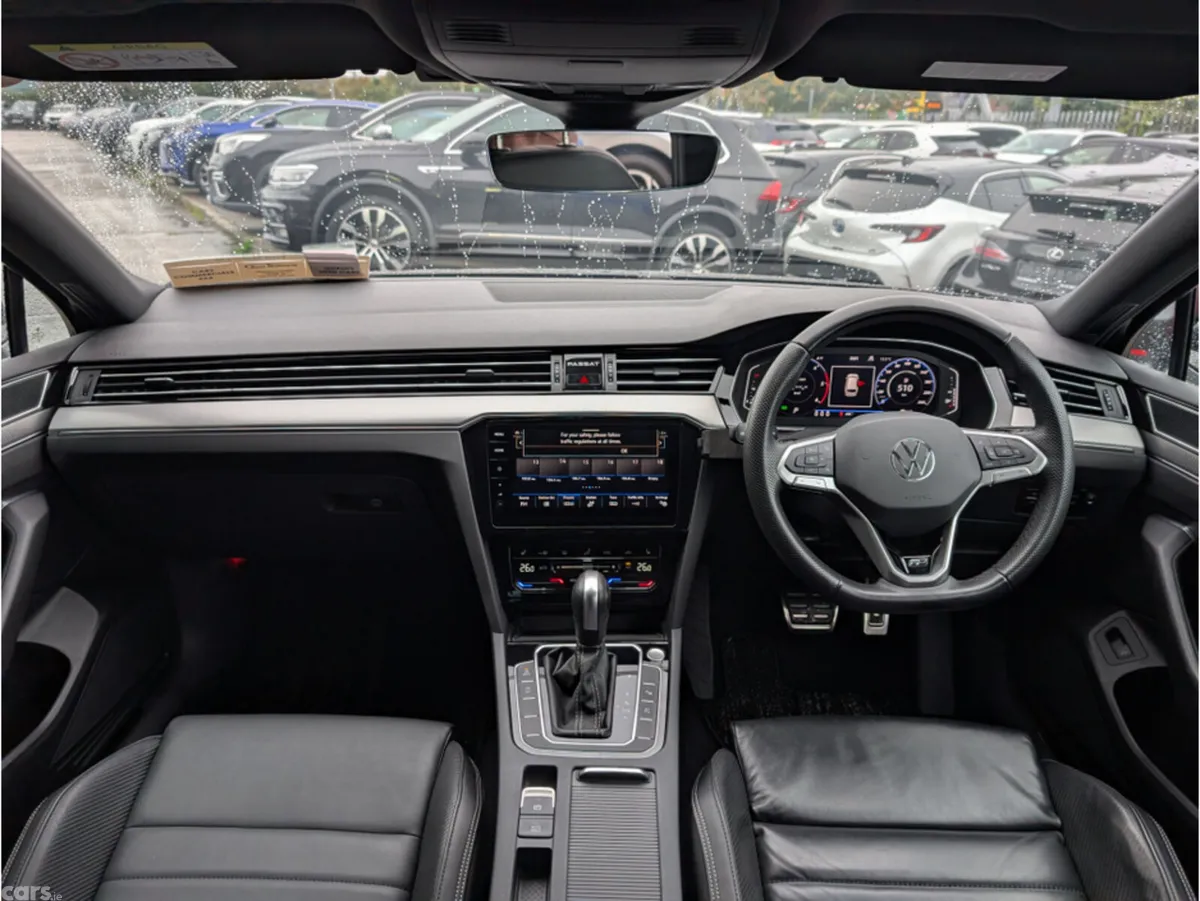 Volkswagen Passat Estate, Diesel, 2023, Grey
