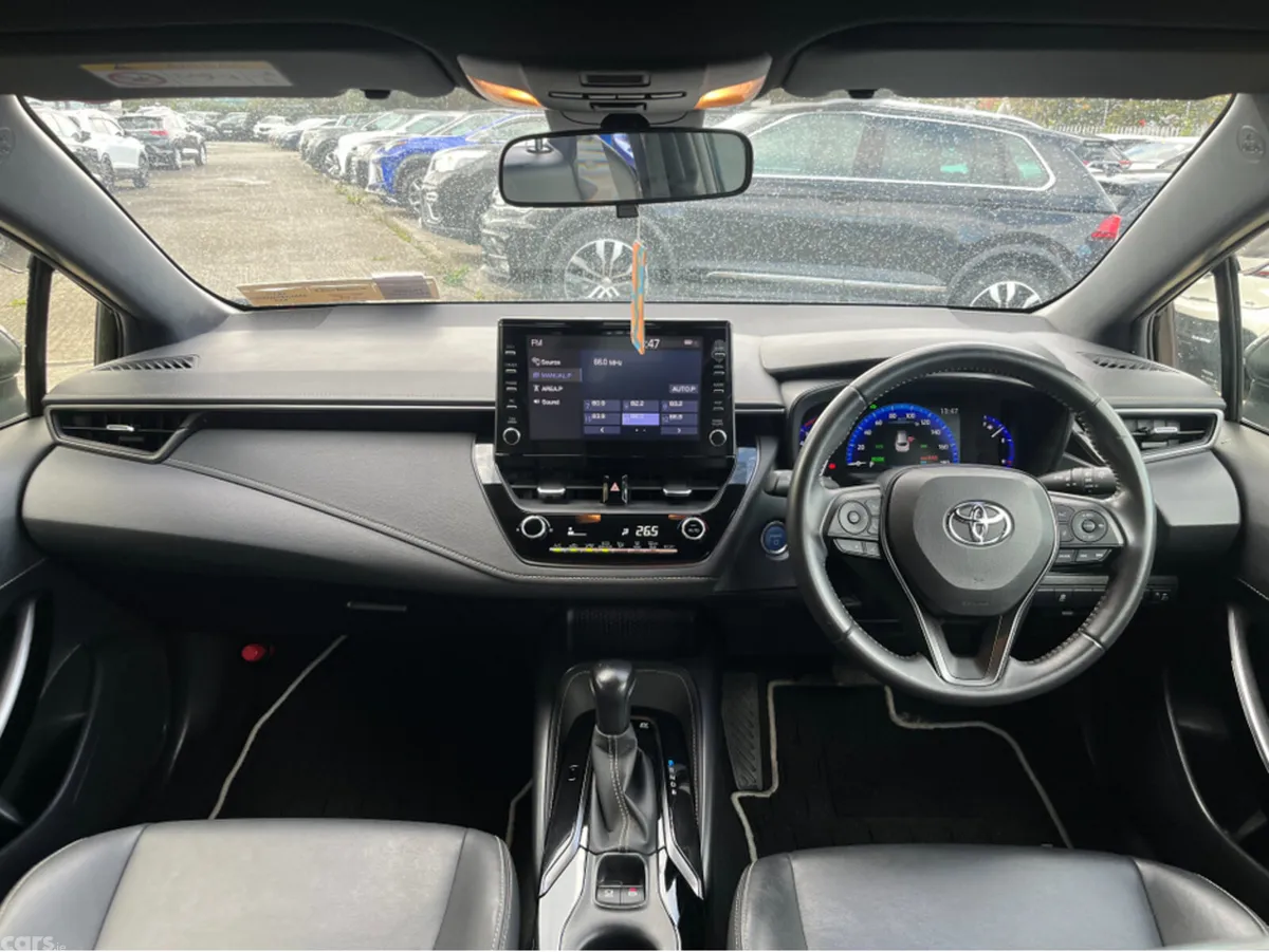 Toyota Corolla Estate, Petrol Hybrid, 2020, Black